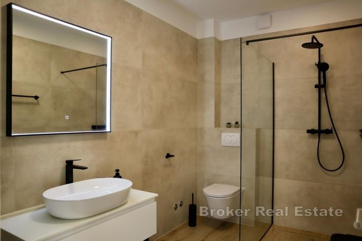 Image No.13-4 Bed Villa for sale