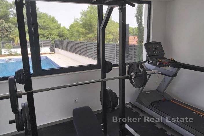 Image No.15-4 Bed Villa for sale