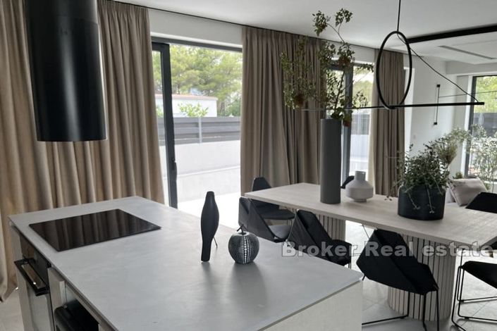 Image No.8-4 Bed Villa for sale