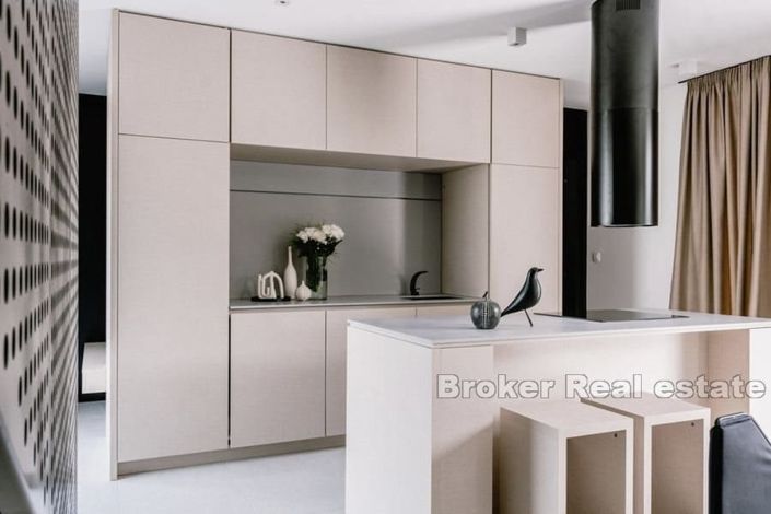 Image No.9-4 Bed Villa for sale