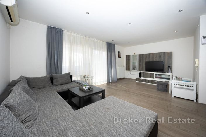 Image No.7-5 Bed Villa for sale