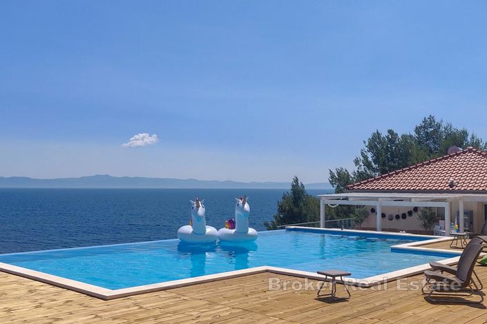 Image No.2-5 Bed Villa for sale