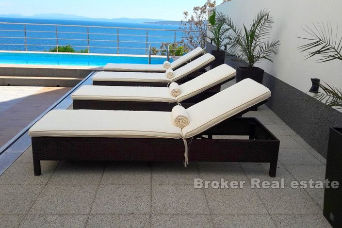 Image No.3-6 Bed Villa for sale