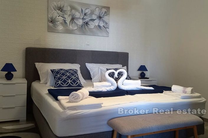 Image No.6-6 Bed Villa for sale