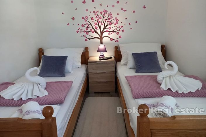 Image No.8-6 Bed Villa for sale