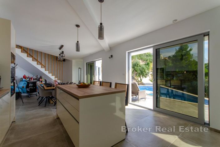 Image No.12-3 Bed Villa for sale