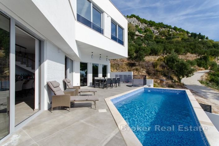 Image No.5-3 Bed Villa for sale