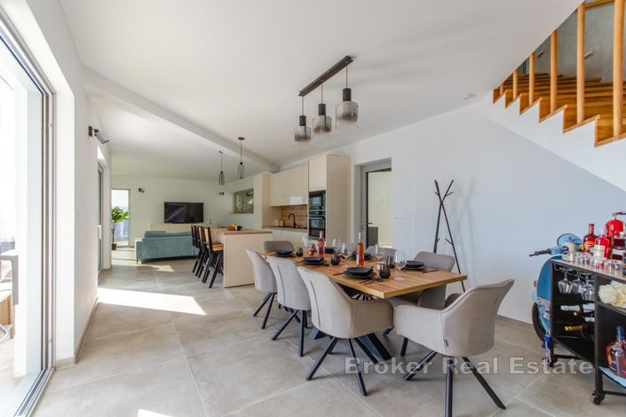 Image No.7-3 Bed Villa for sale