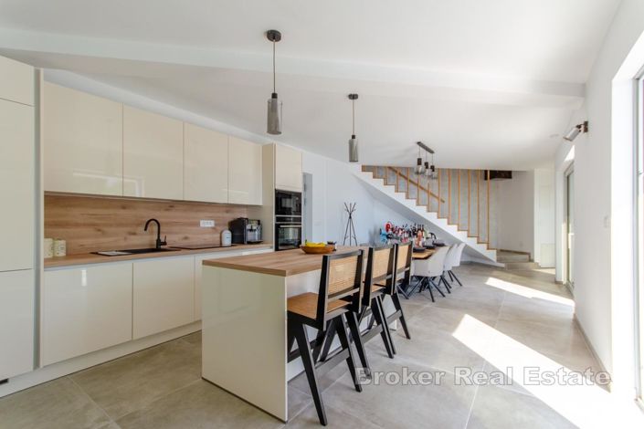 Image No.8-3 Bed Villa for sale