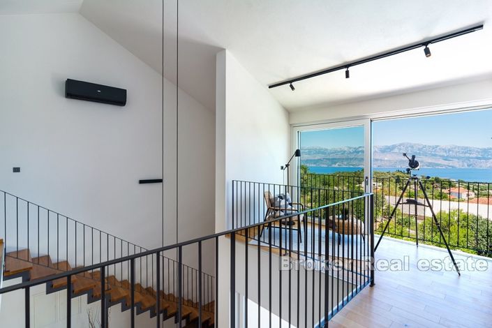 Image No.10-4 Bed Villa for sale