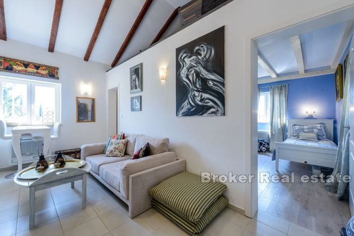 Image No.7-7 Bed Villa for sale