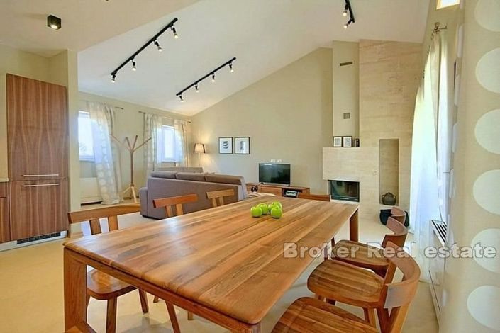 Image No.9-Villa de 4 chambres à vendre à Porec