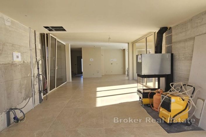Image No.5-4 Bed Villa for sale