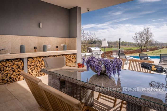 Image No.11-6 Bed Villa for sale