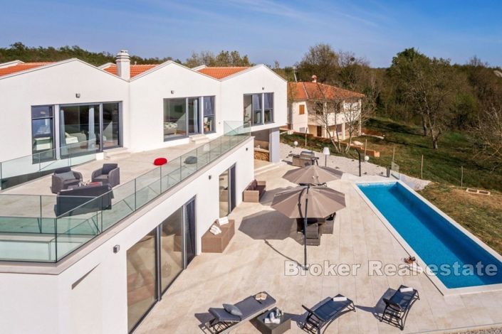 Image No.14-6 Bed Villa for sale