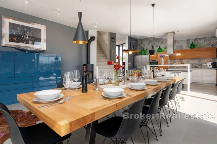 Image No.6-6 Bed Villa for sale