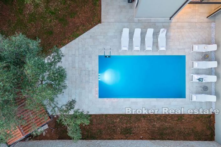 Image No.11-4 Bed Villa for sale