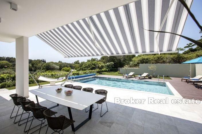 Image No.11-4 Bed Villa for sale