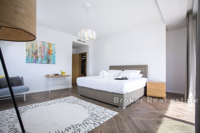 Image No.7-4 Bed Villa for sale