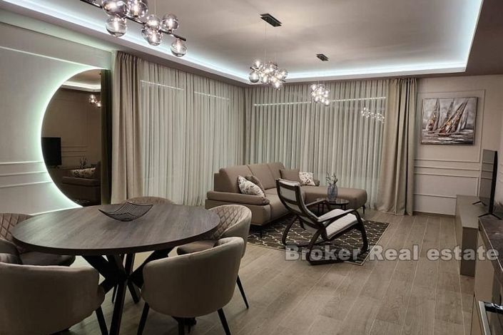 Image No.4-4 Bed Villa for sale