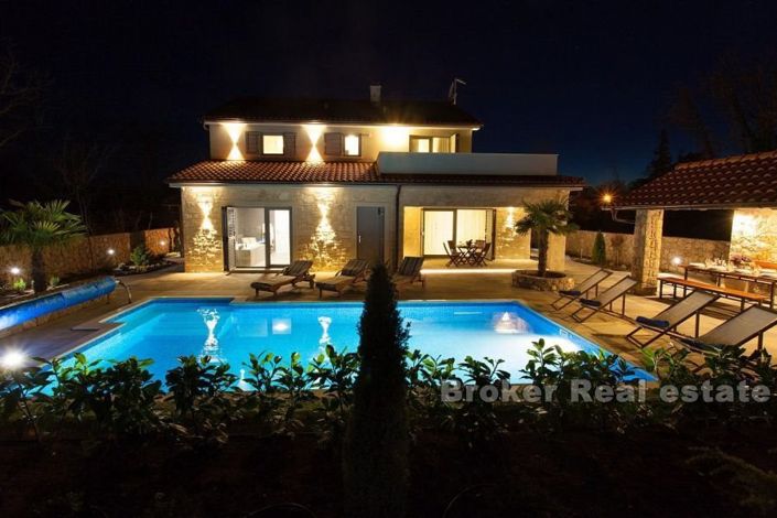 Image No.19-4 Bed Villa for sale