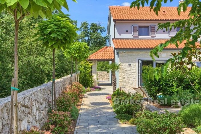 Image No.3-4 Bed Villa for sale