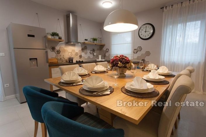 Image No.5-4 Bed Villa for sale