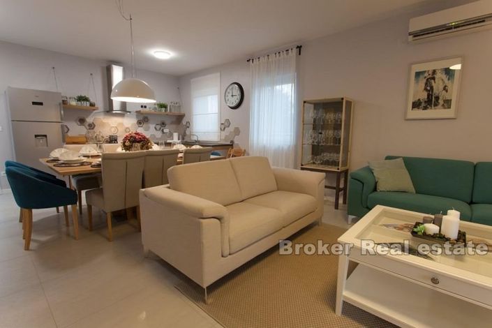 Image No.7-4 Bed Villa for sale