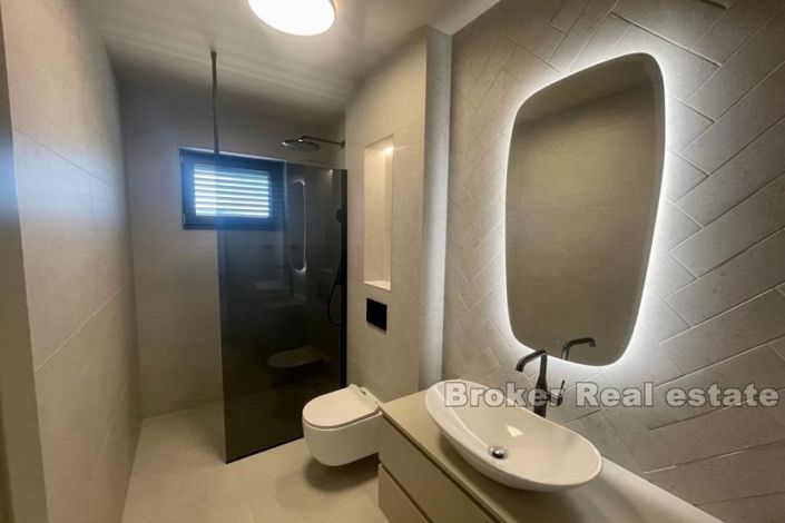 Image No.12-4 Bed Villa for sale