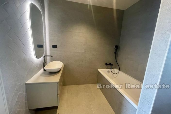 Image No.13-4 Bed Villa for sale