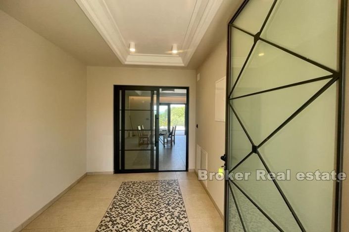 Image No.4-4 Bed Villa for sale