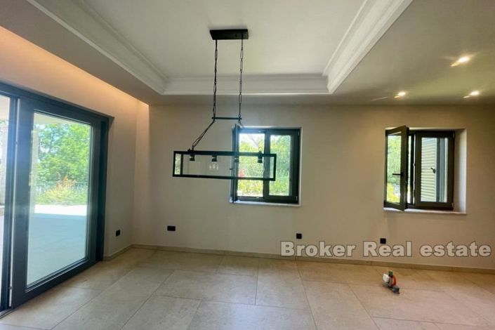 Image No.8-4 Bed Villa for sale