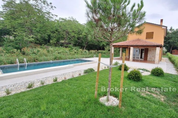 Image No.2-4 Bed Villa for sale