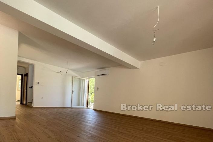 Image No.4-4 Bed Villa for sale