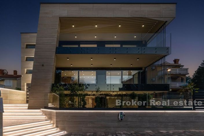 Image No.19-3 Bed Apartment for sale