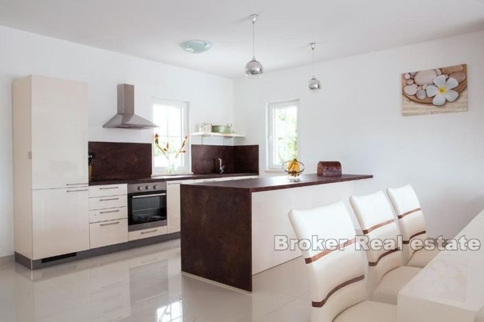 Image No.4-3 Bed Villa for sale