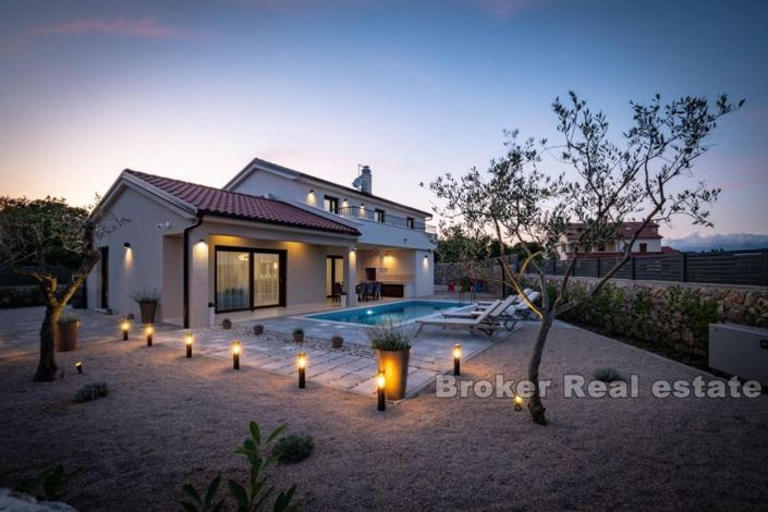 Image No.15-3 Bed Villa for sale