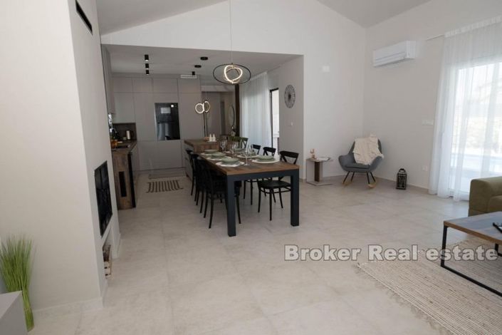 Image No.3-3 Bed Villa for sale