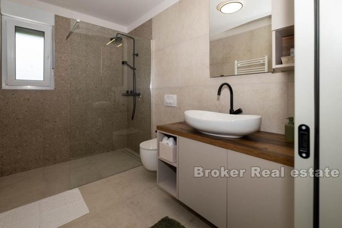 Image No.9-3 Bed Villa for sale