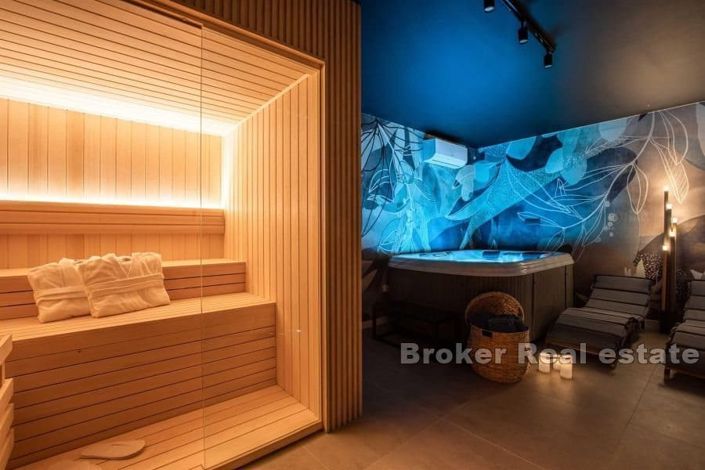 Image No.10-3 Bed Apartment for sale