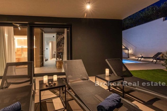 Image No.11-3 Bed Apartment for sale