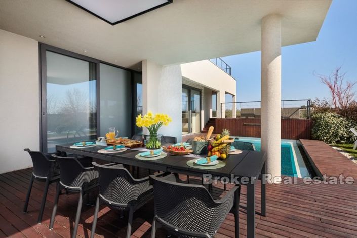 Image No.15-4 Bed Villa for sale