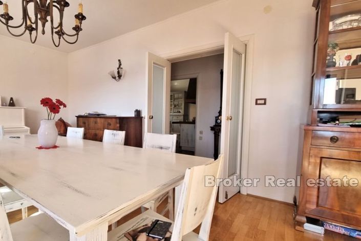 Image No.3-5 Bed Villa for sale