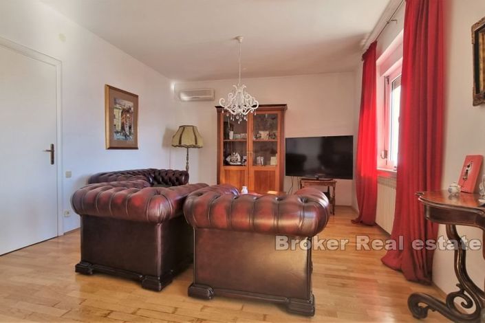 Image No.5-5 Bed Villa for sale