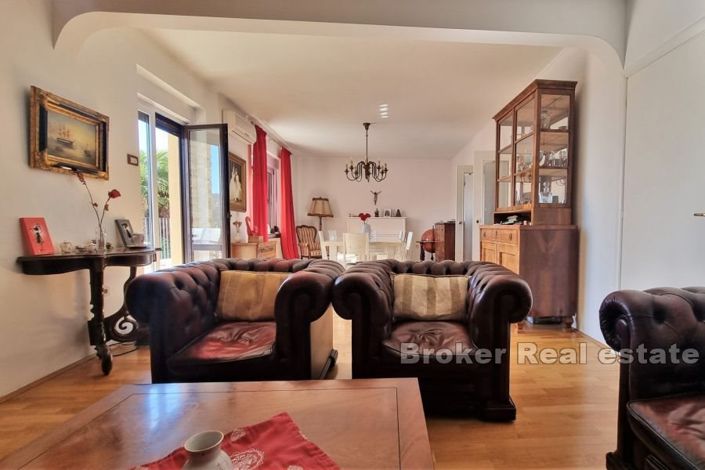 Image No.6-5 Bed Villa for sale