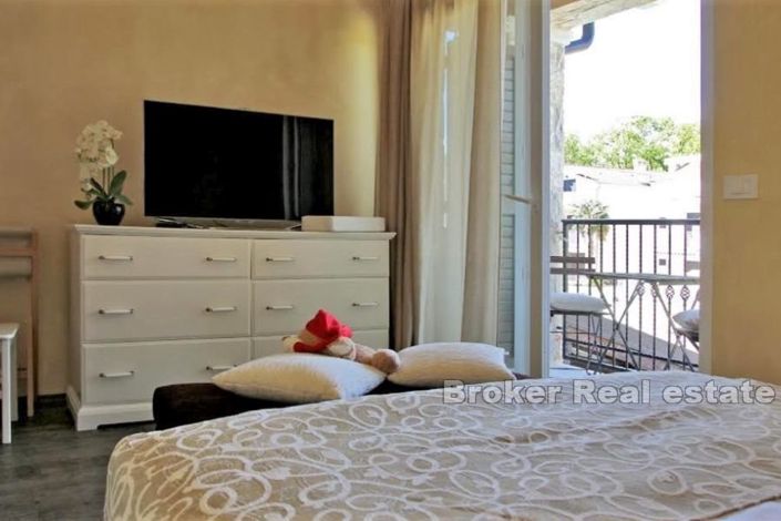 Image No.5-6 Bed Villa for sale