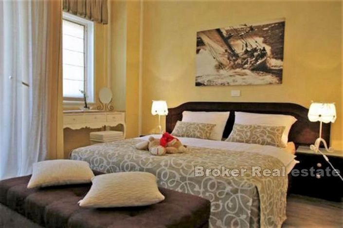 Image No.6-6 Bed Villa for sale