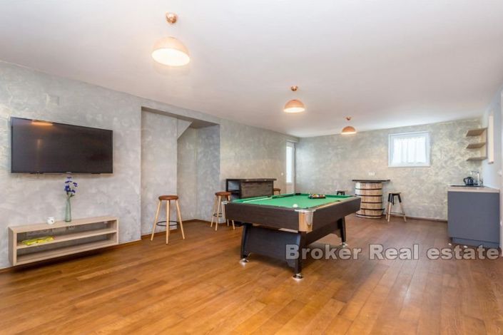 Image No.10-4 Bed Villa for sale