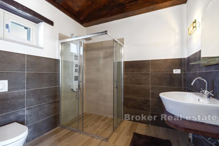 Image No.10-3 Bed Villa for sale