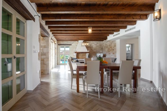 Image No.5-3 Bed Villa for sale